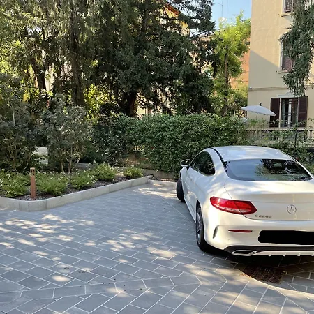 La Bella Centro モデナ