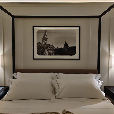 La Bella Centro 3* モデナ