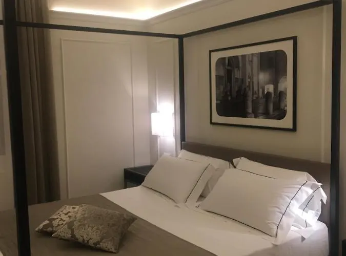 Πανσιόν La Bella Centro