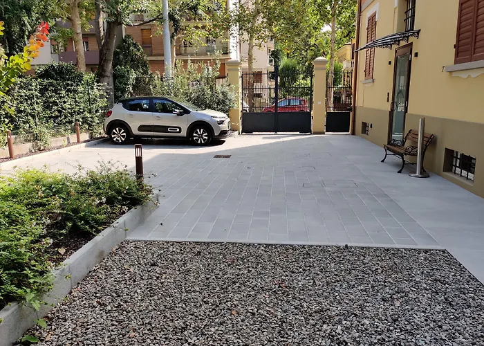 La Bella Centro Μόντενα