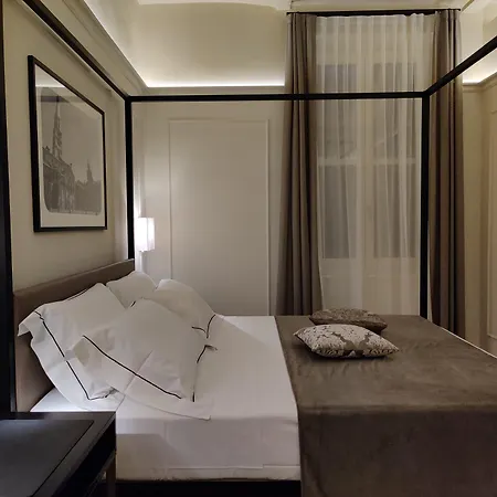 Affittacamere La Bella Centro 4*